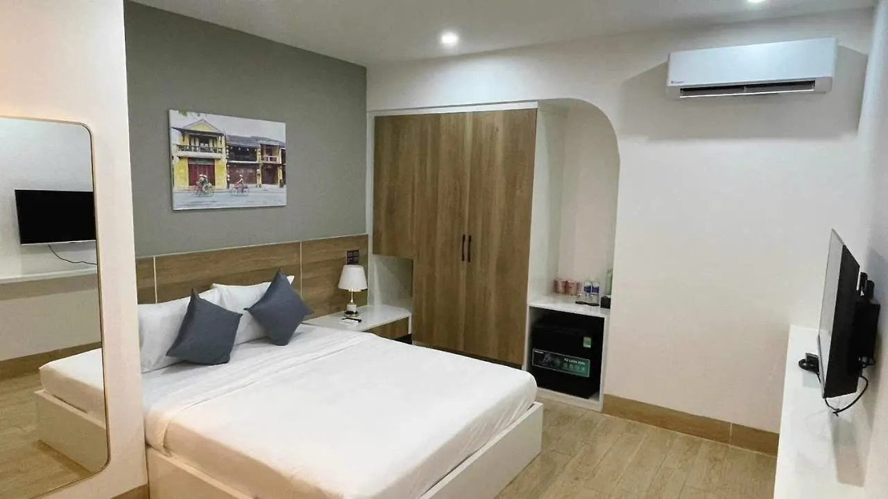 First Studio Hotel Da Nang