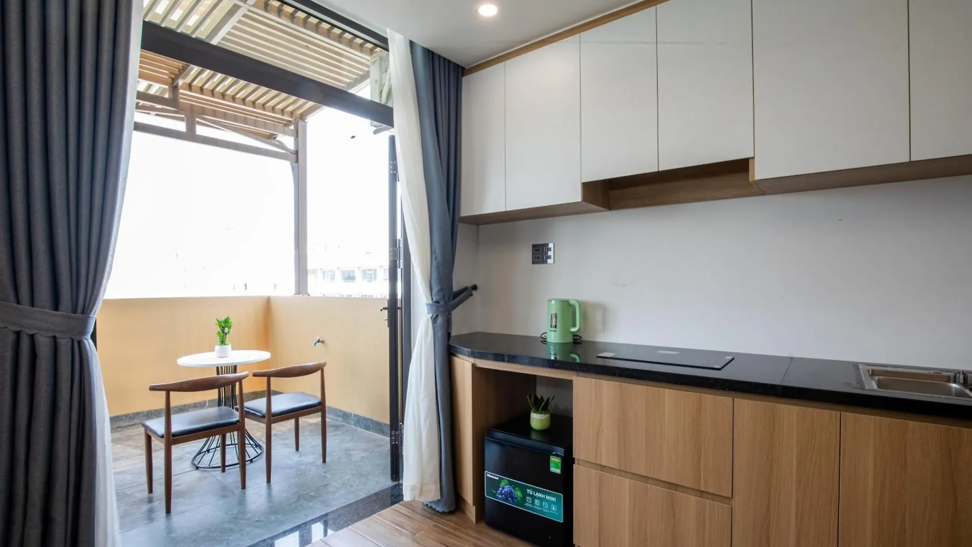 First Studio Hotel Da Nang