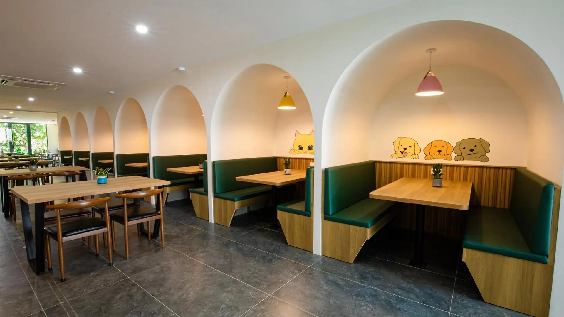 First Studio Hotel Da Nang