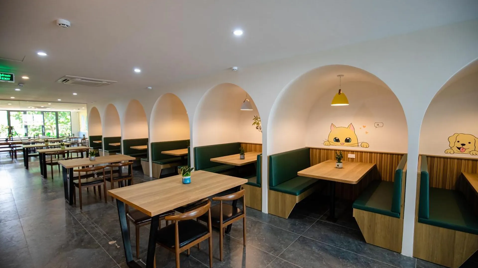 First Studio Hotel Da Nang 3*,  Vietnam