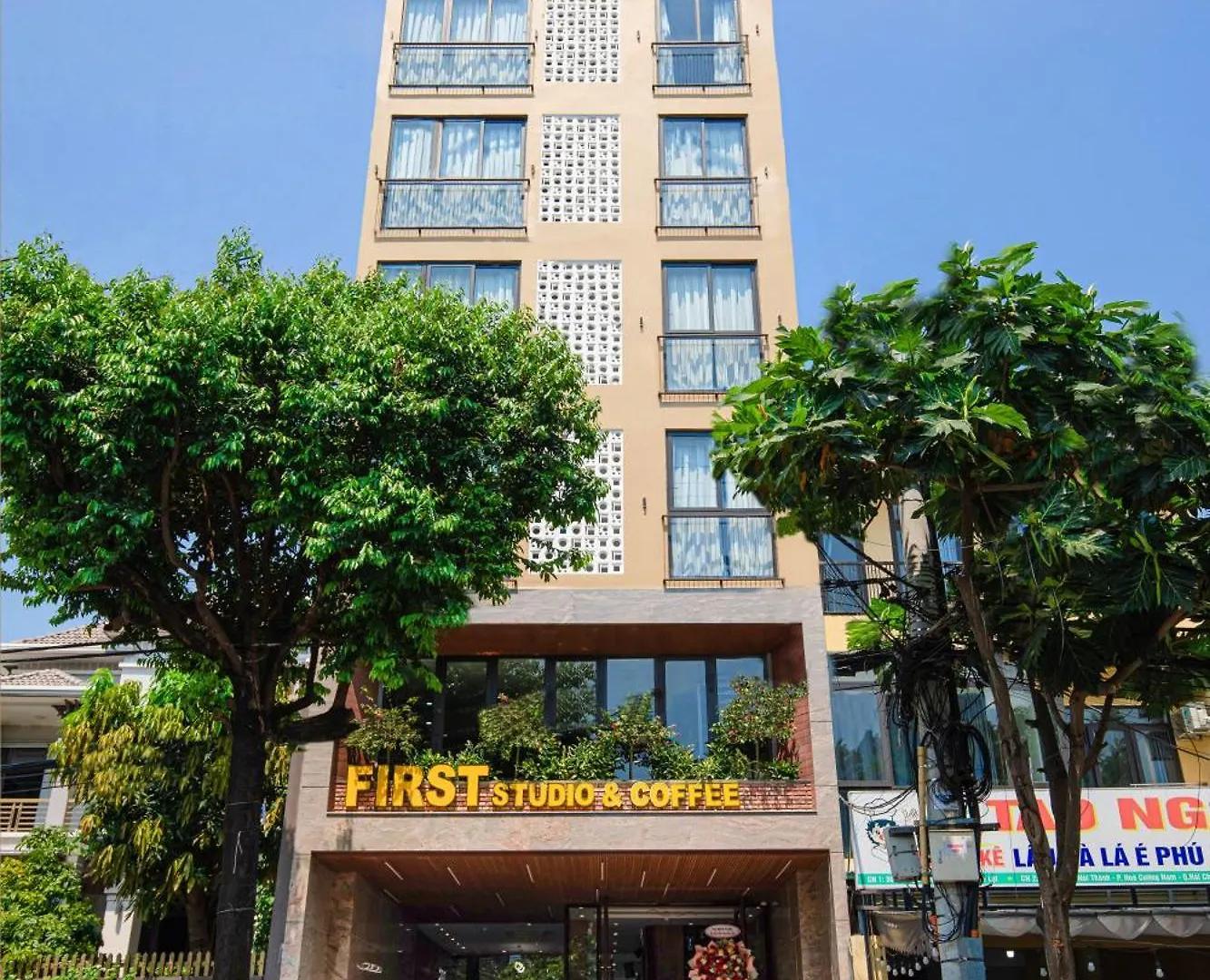 First Studio Hotel Da Nang