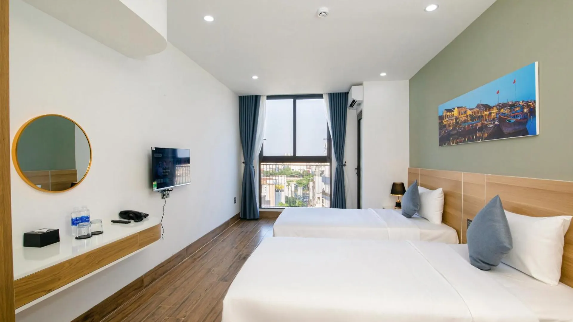 First Studio Hotel Da Nang